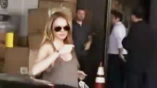 Lindsay Lohan huge sidetit