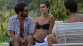 Branca Messina nude - Carolina Chalita nude - Amor de 4 s01e01-07 - 2017