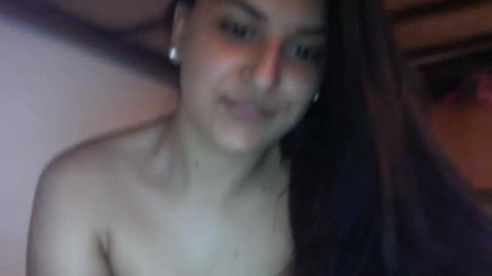 No Sound: Amateur indian girl masturbates