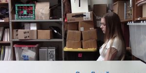 Shoplifter jizzed by dong