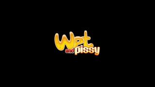 WETANDPISSY - Piss play fun with Tina (Tina Blade)