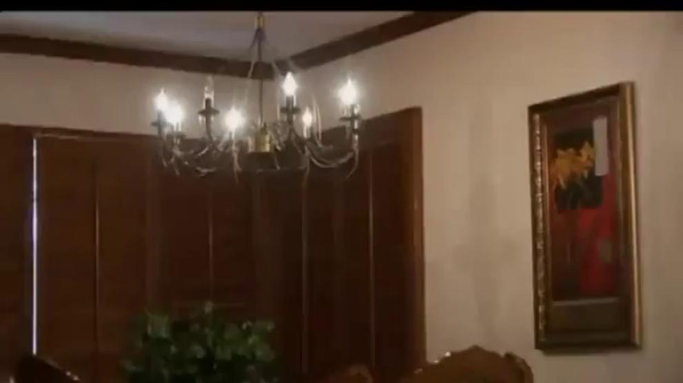 MILF and the babysitter - video 1