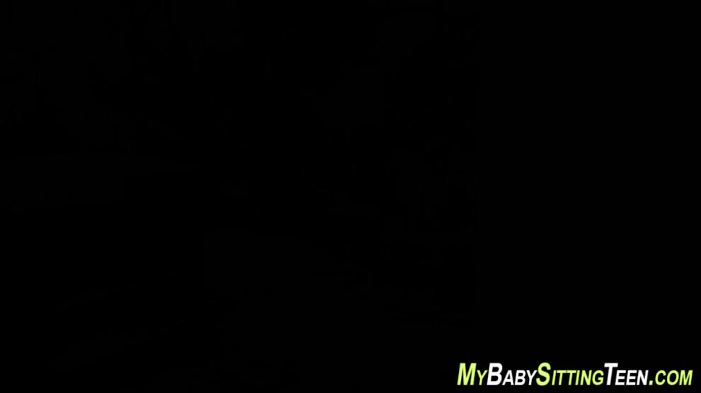Teenage aupair rubs pov