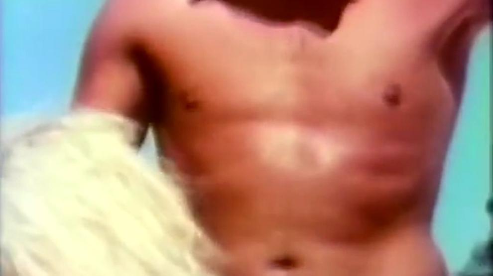 THE CLASSIC PORN - Furious threesome fuck on the yacht