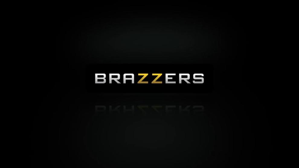 HOT AND MEAN BRAZZERS - Brazzers - Hot And Mean - But Im Straight scene starring Jenna Sativa and Vanessa Veracruz