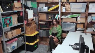 Fake PI takes young cute teens to his office and strips them down