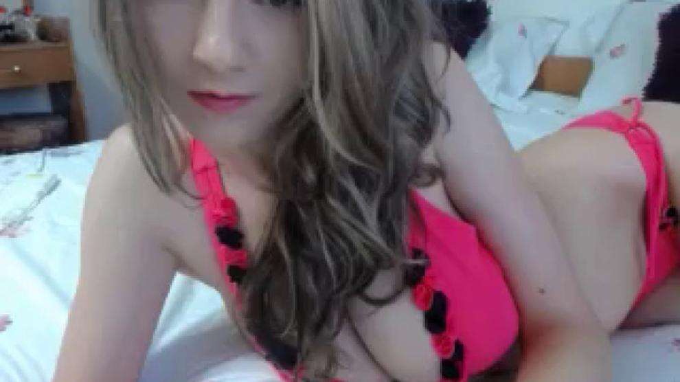 Hot teen take a shower and plays with her vibrator - video 3