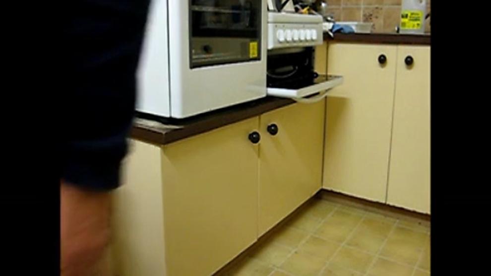 ya cleaning my new stove 27 sep 12