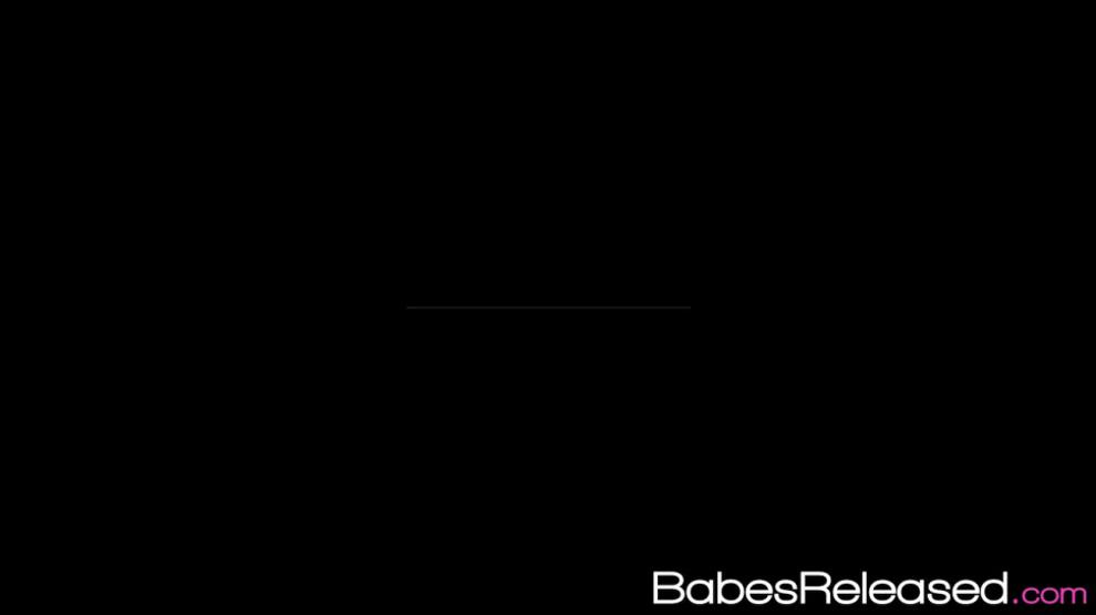 BABES RELEASED - Cute babe Sybil eats horny Vinna Reeds dripping pussy