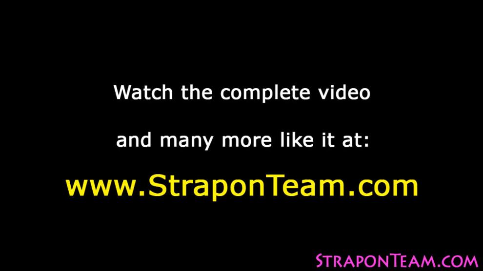 Strapon fucked les slave