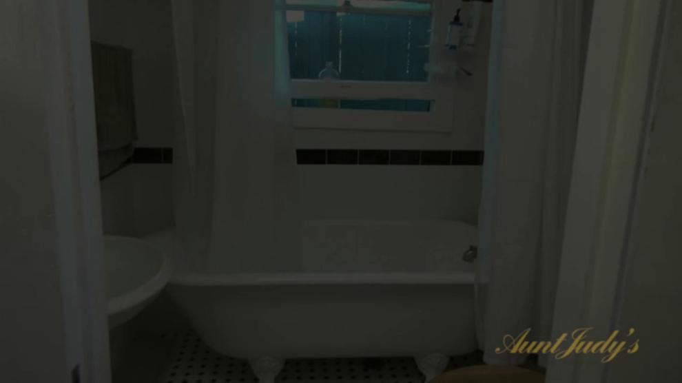 Aunt Judy's - Kelly Capone showers and cleans her big tits.