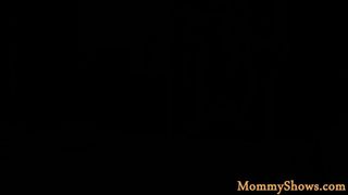 Gorgeous stepmom scissoring with teen babe