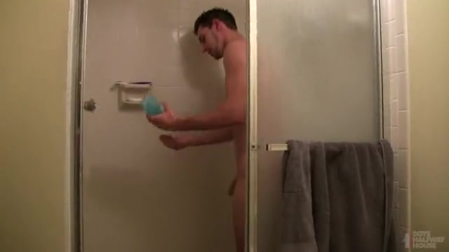 Sexy Parolee Showers to Get Ready