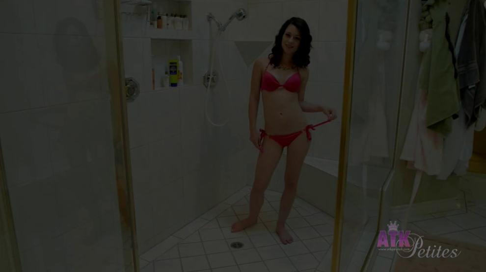 ATK Petites - Jayde Symz - video 15