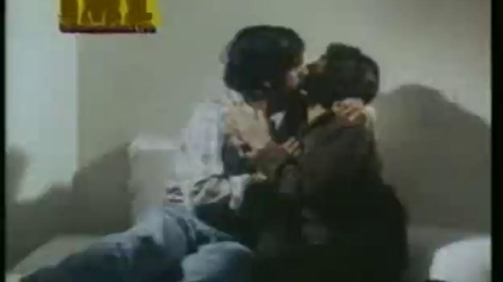 Indian Mallu Busty Aunty Actress TOPLESS Secene