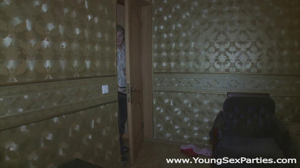 Young Sex Parties - Winter break sex party in a dormitory