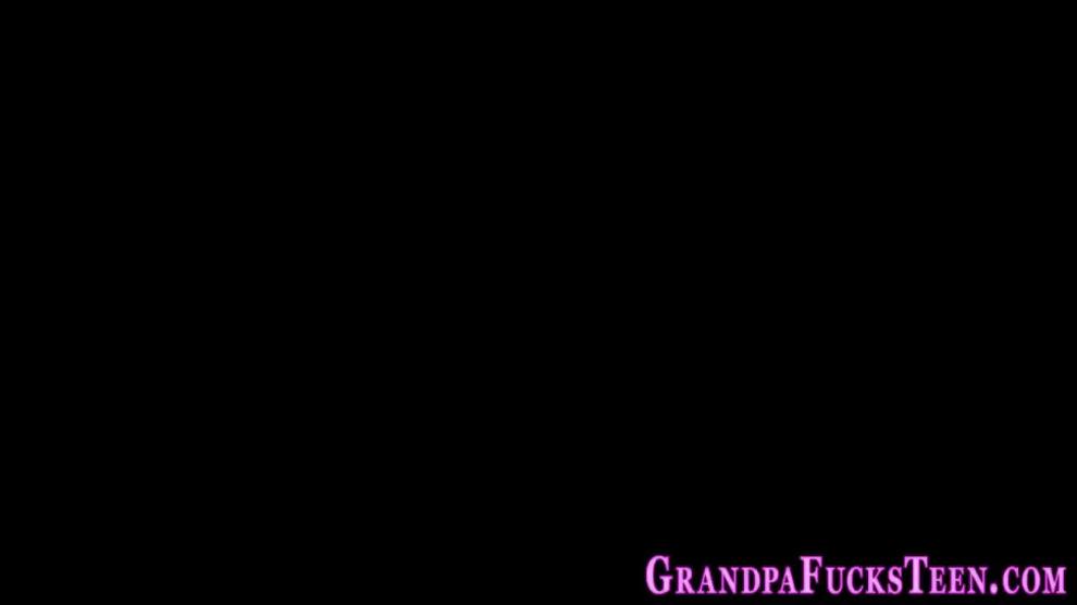 Inked teen sucks grandpa