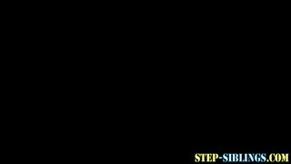 Latin les stepsis tongued