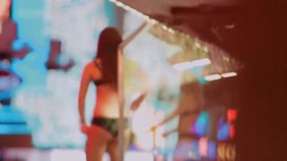 Black amateur couple is swapping partners and fucking in a messy swinger orgy