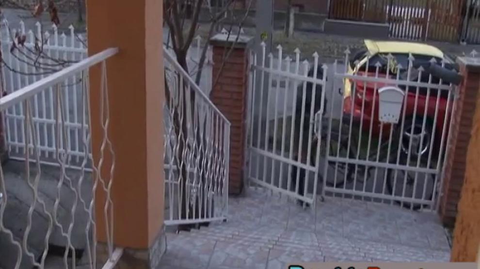 Pregnant babe engages in lesbian sex with girlfriend