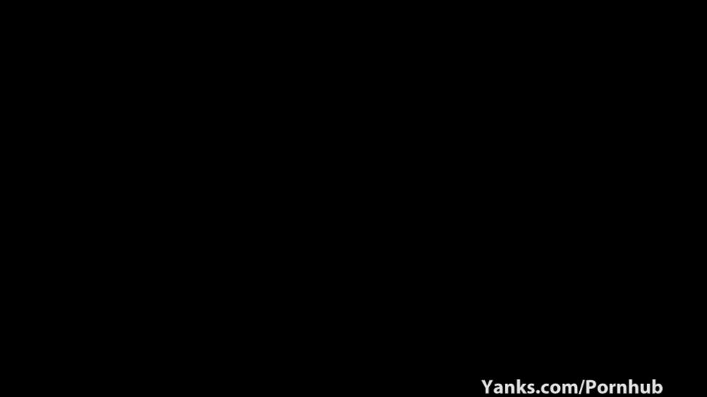 Thick Mexican Girl Finger Fucking Herself - video 1