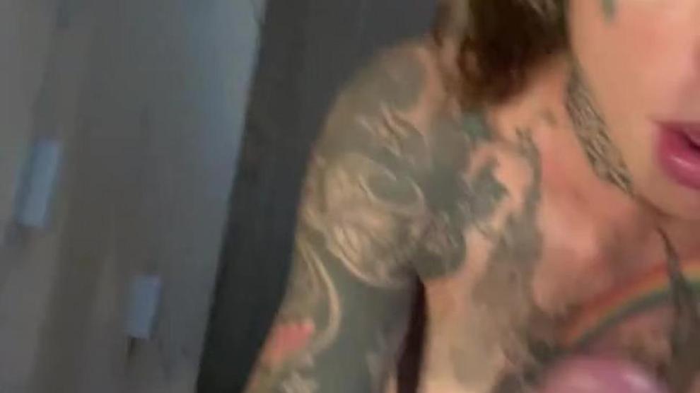 RUSSIAN INK GIRL SASHA BEARS- DP, BLOWJOB IN THE KITCHEN