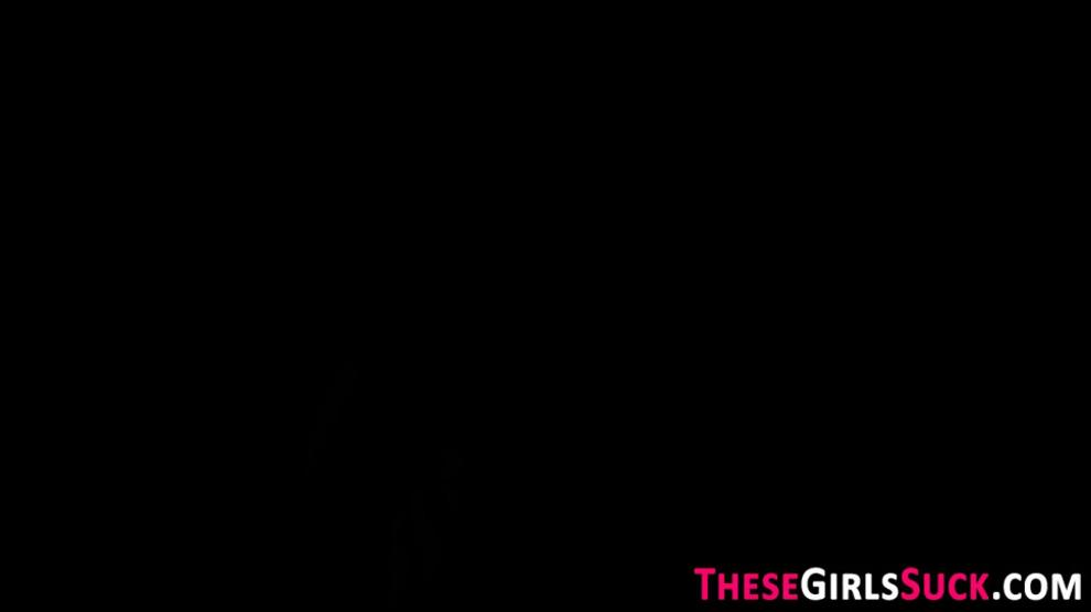 Sucking teen facialized - video 1
