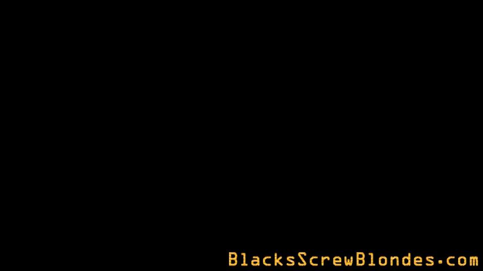Tugging slut gets blacked