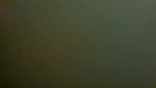 Tipo en ba\u00f1o publico celaya