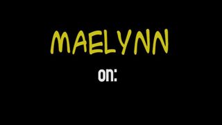 Beautiful Maelynn Gives Head
