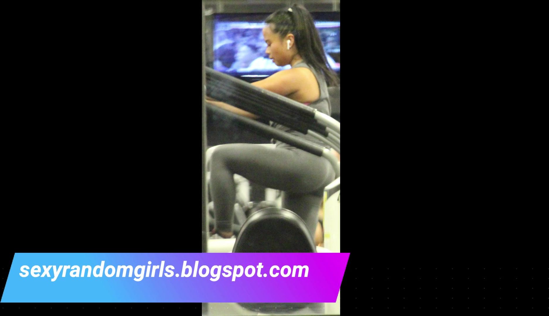 sexy cute girls in public