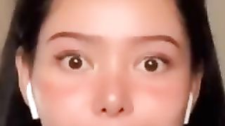 Some cute girl i found on TikTok