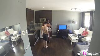 Cuban lady offers herself for 'cleaning services' to Jordi