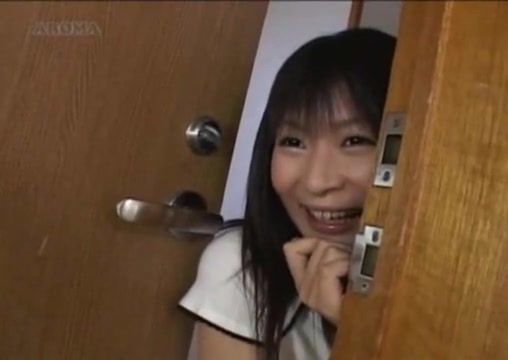 Watching her piano teacher getting off
