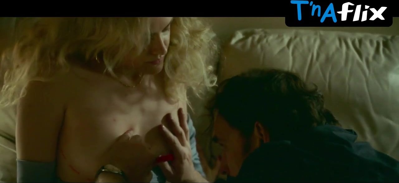 Riley Keough Breasts Scene  in The House That Jack Built