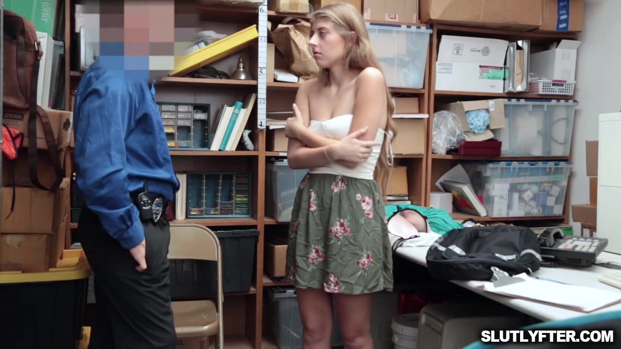 LP Officer romps Alyce Andersons pussy on top