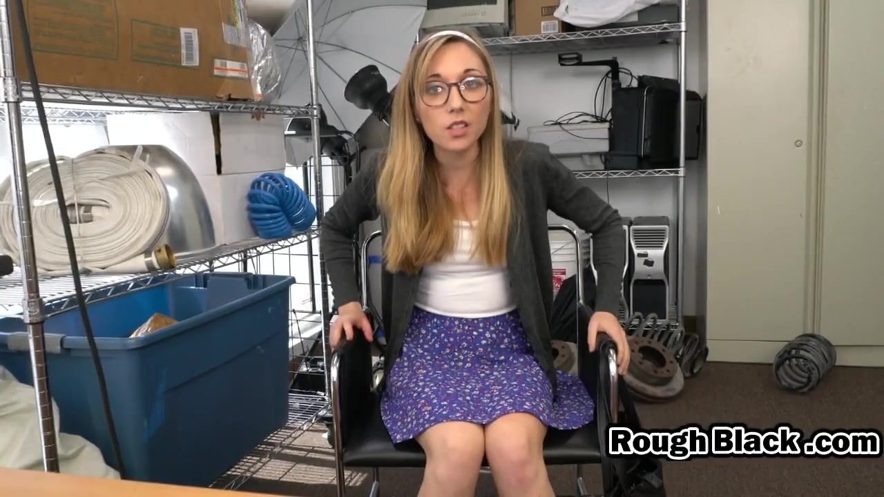 Shaved pussy filled with hard dick - video 1