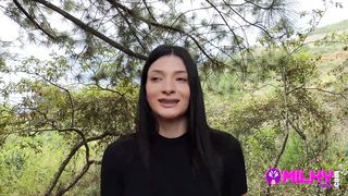 Offering money to sexy girl in the forest in exchange for sex - Salome Gil