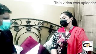Pakistani Thurki boss plays his secretary's bg boobs