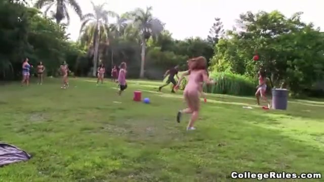 Drunk and horny college party girls