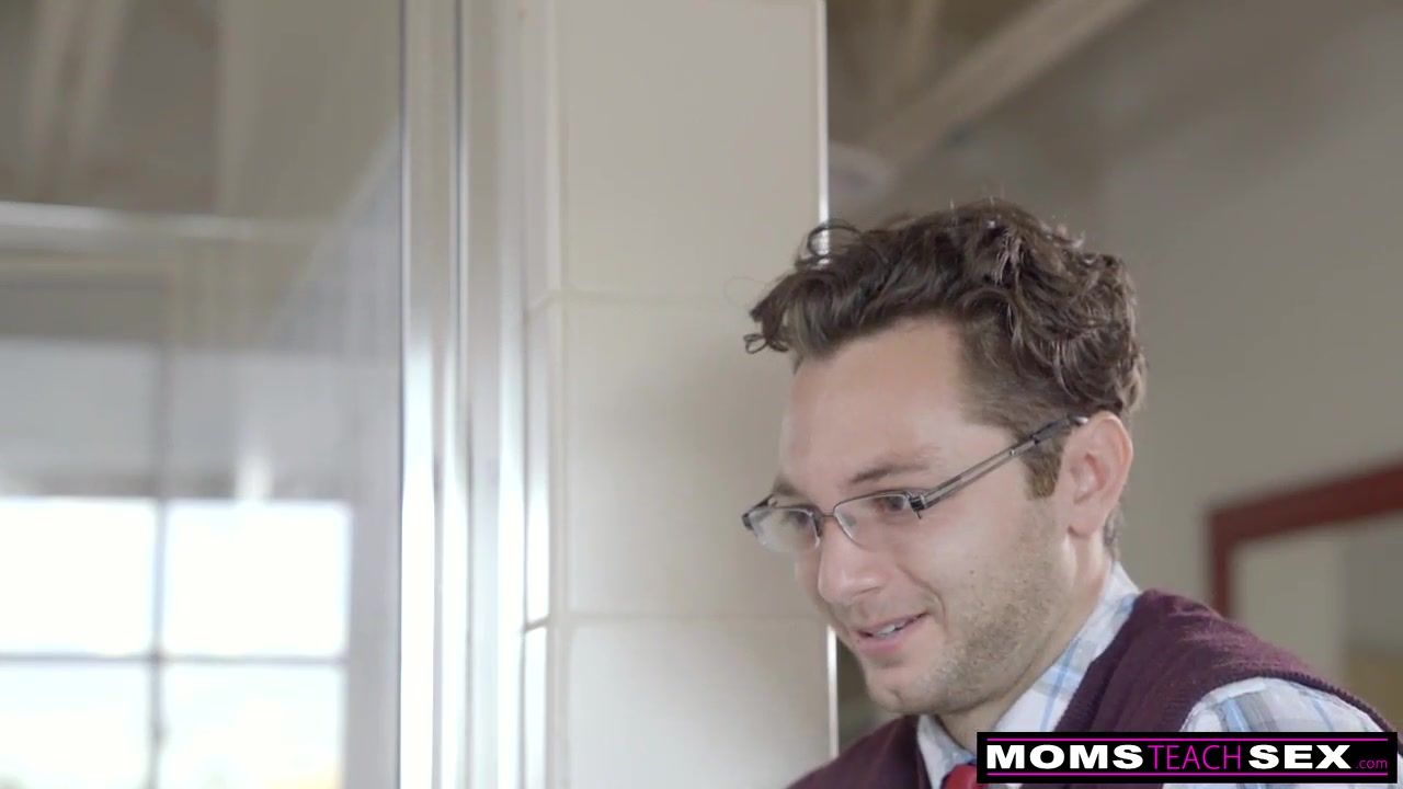 He Fucks Cheating MILF, Then Girlfriend And Cums Twice! S5:E10