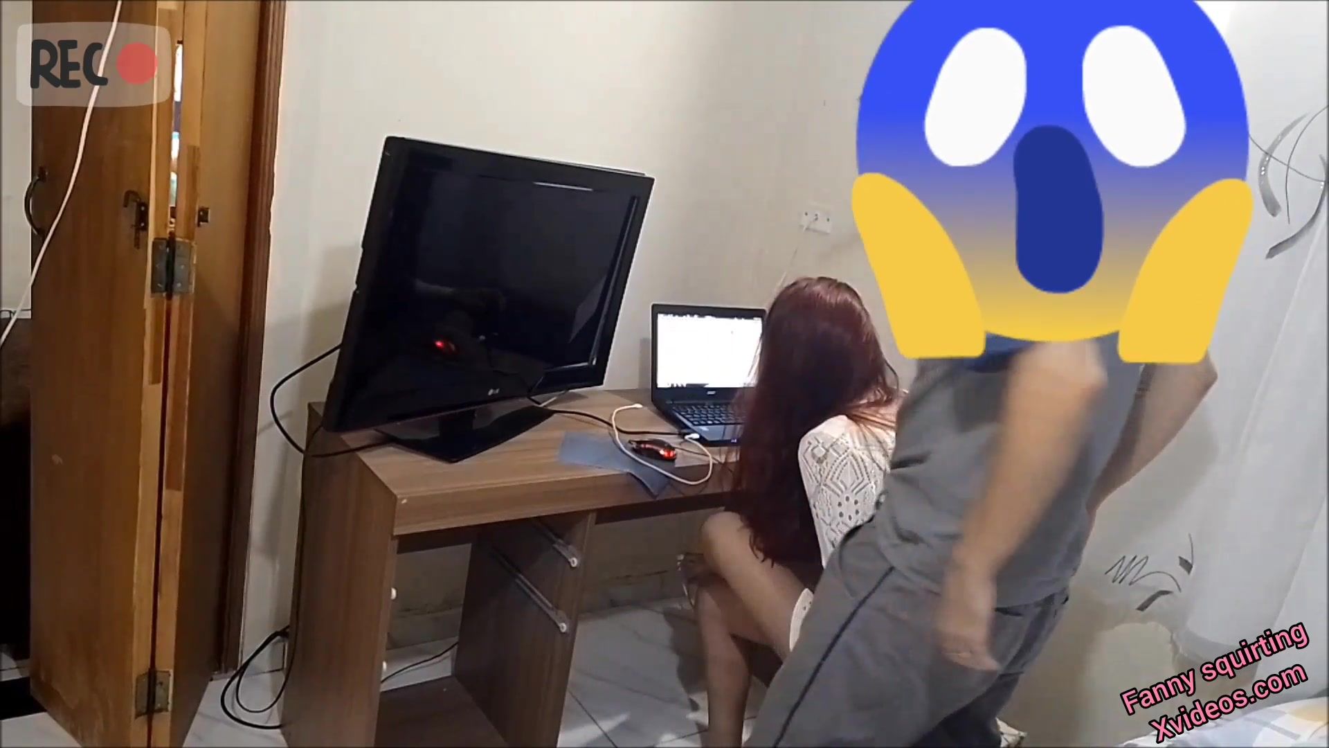 Woman alone at home receives the pervert technician!