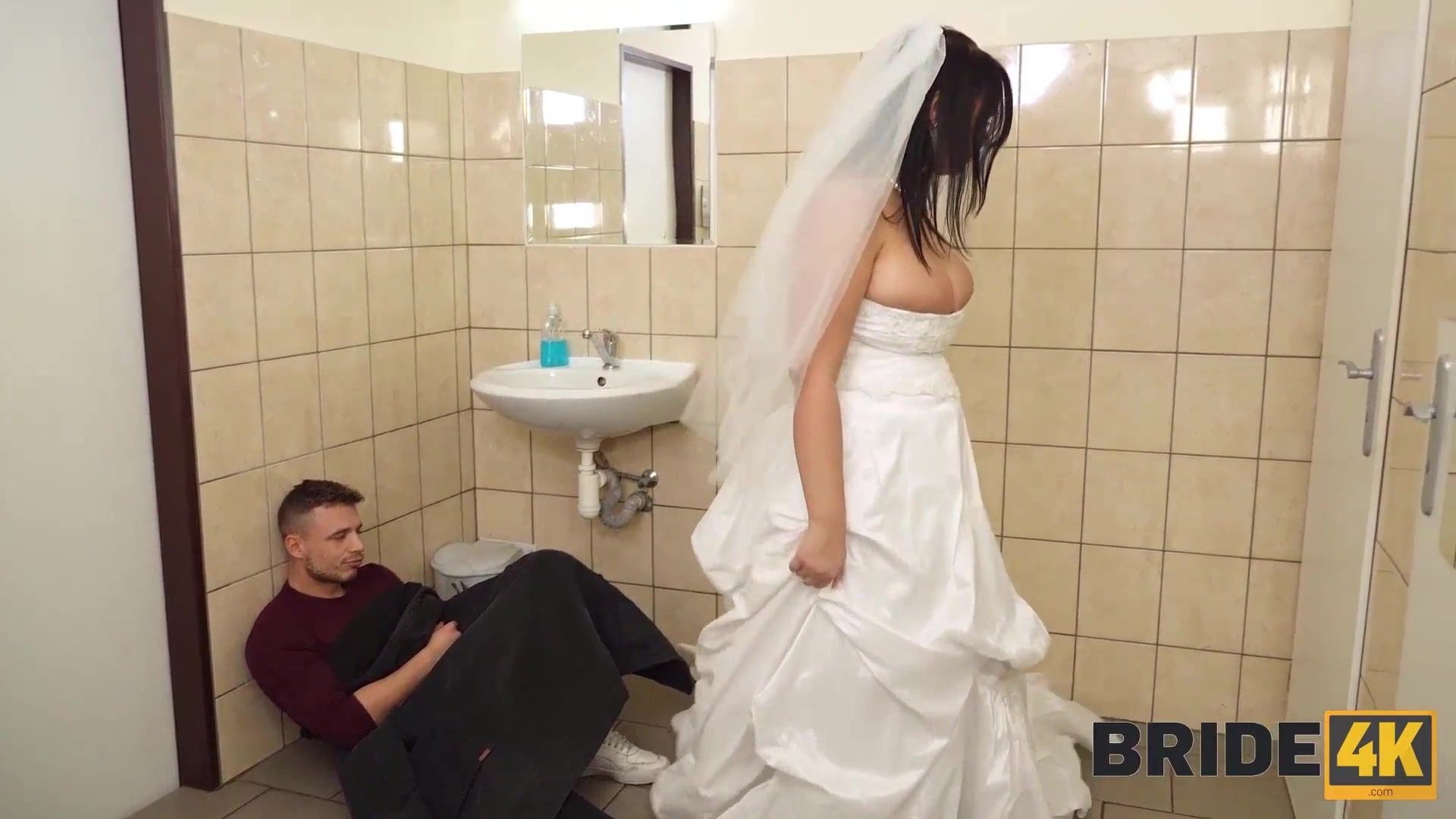 BRIDE4K. Bride Needs Cock Before Wedding