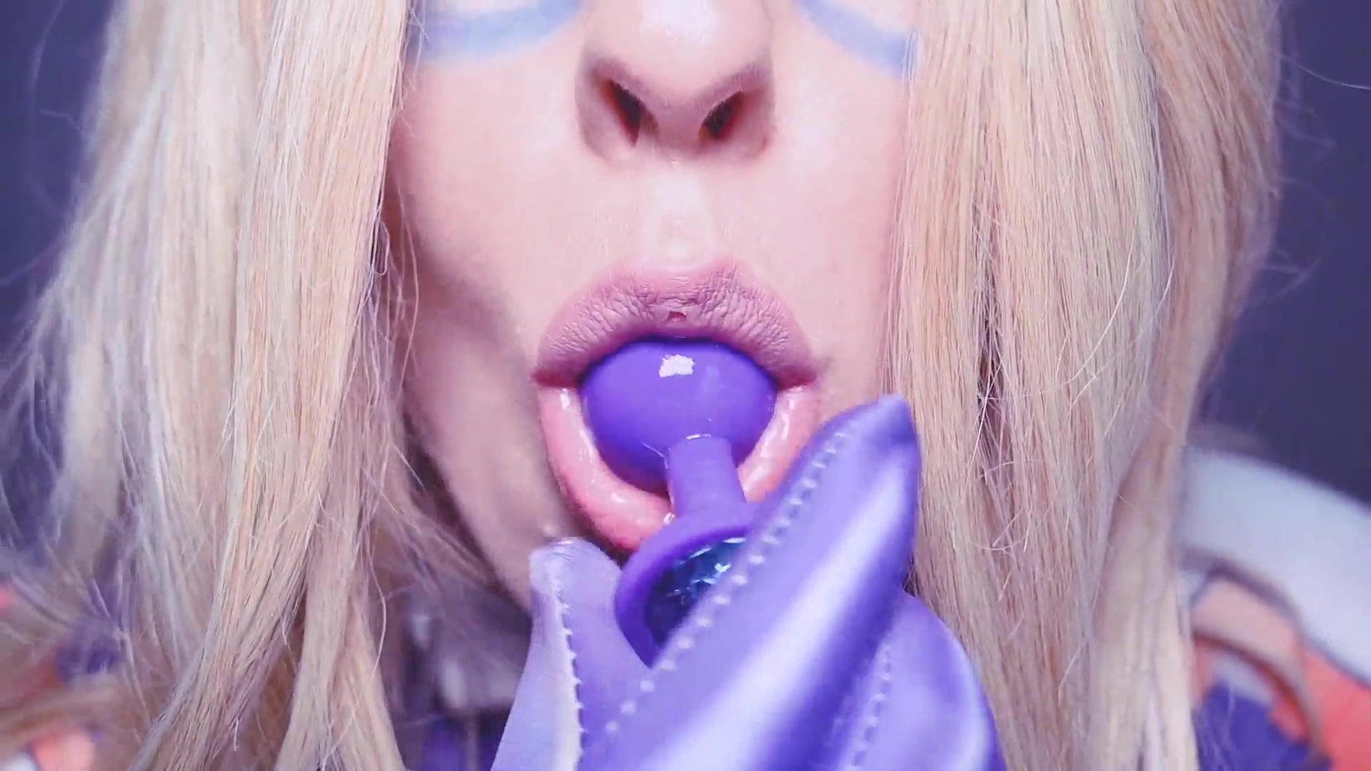 Horny Mount Lady tore her herosuit to make her pussy cum squirt after double penetration with dildos - MHA Anime Cosplay Spooky Boogie