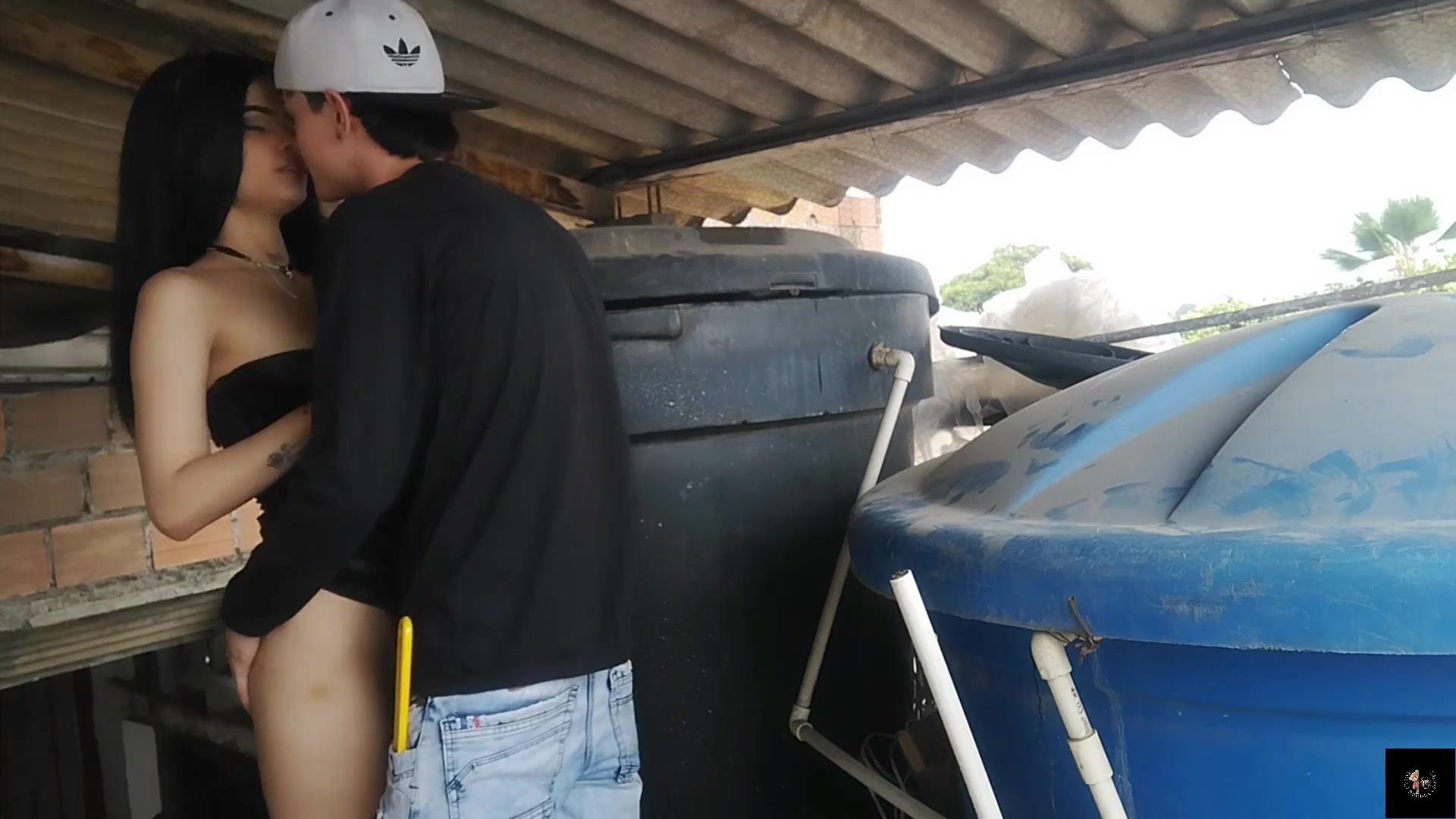 Plumber fucks his STEP-DAUGHTER's pit WHEN LEAVING THE HOUSE (part 1)