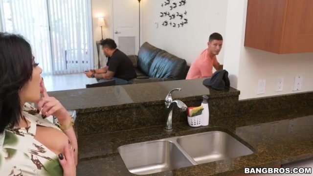 Kitty Caprice Satisfies Her Cock Craving (bbc15935)