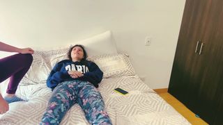 I don't care that she can't fuck, I want to suck her lesbian pussy!