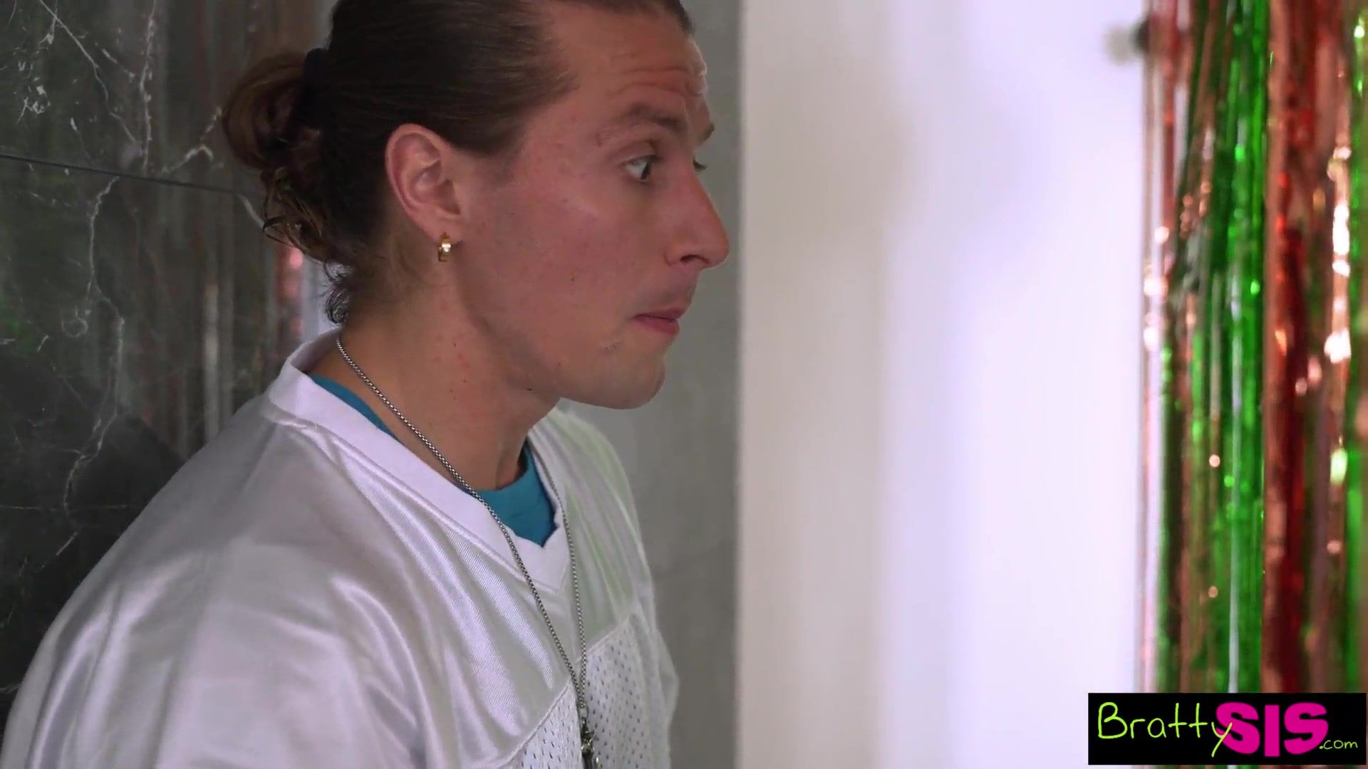 "Wanna taste your Stepbro's cum?" Lulu Chu asks Maria Kazi- S25:E12