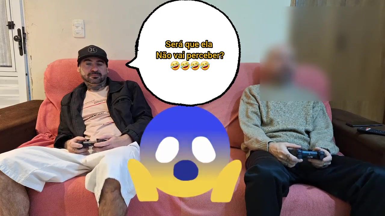 "Wife prank" Wife with eyes covered and husband's friend enters by surprise!