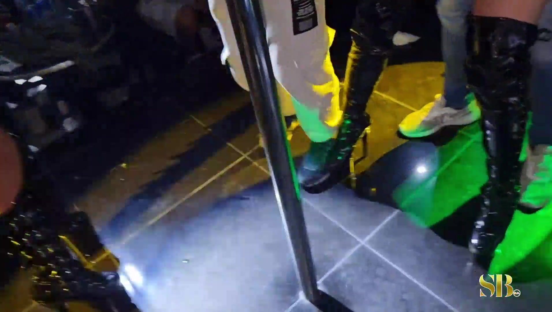 Live sex in nightclub